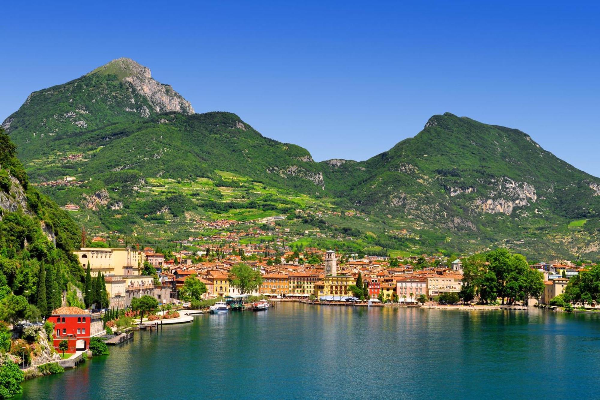 Antares150M From The Lake - Happy Rentals Riva del Garda Kültér fotó